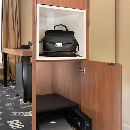 Le 18 Hotel Paris