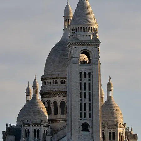 Le 18 Paris