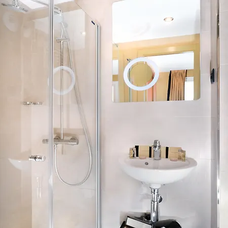 Dalila 3* Paris